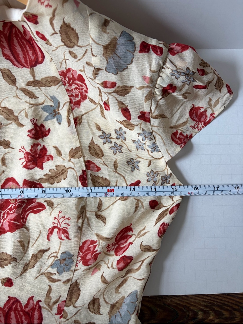 Reformation Maven Mini Dress Cream with Red Floral Print Size 0 - Picture 8 of 9